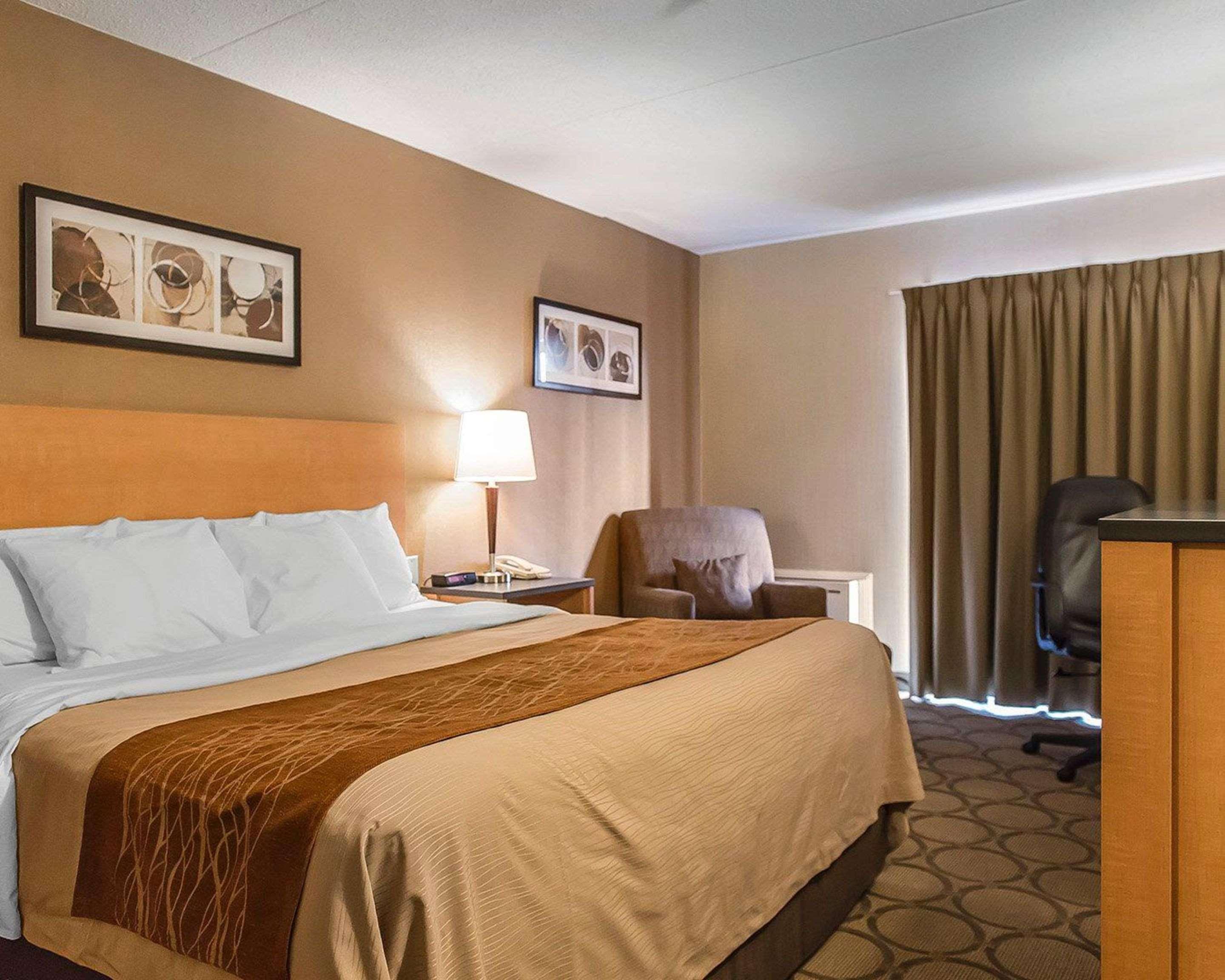 Comfort Inn Hwy 401 Kingston Zewnętrze zdjęcie