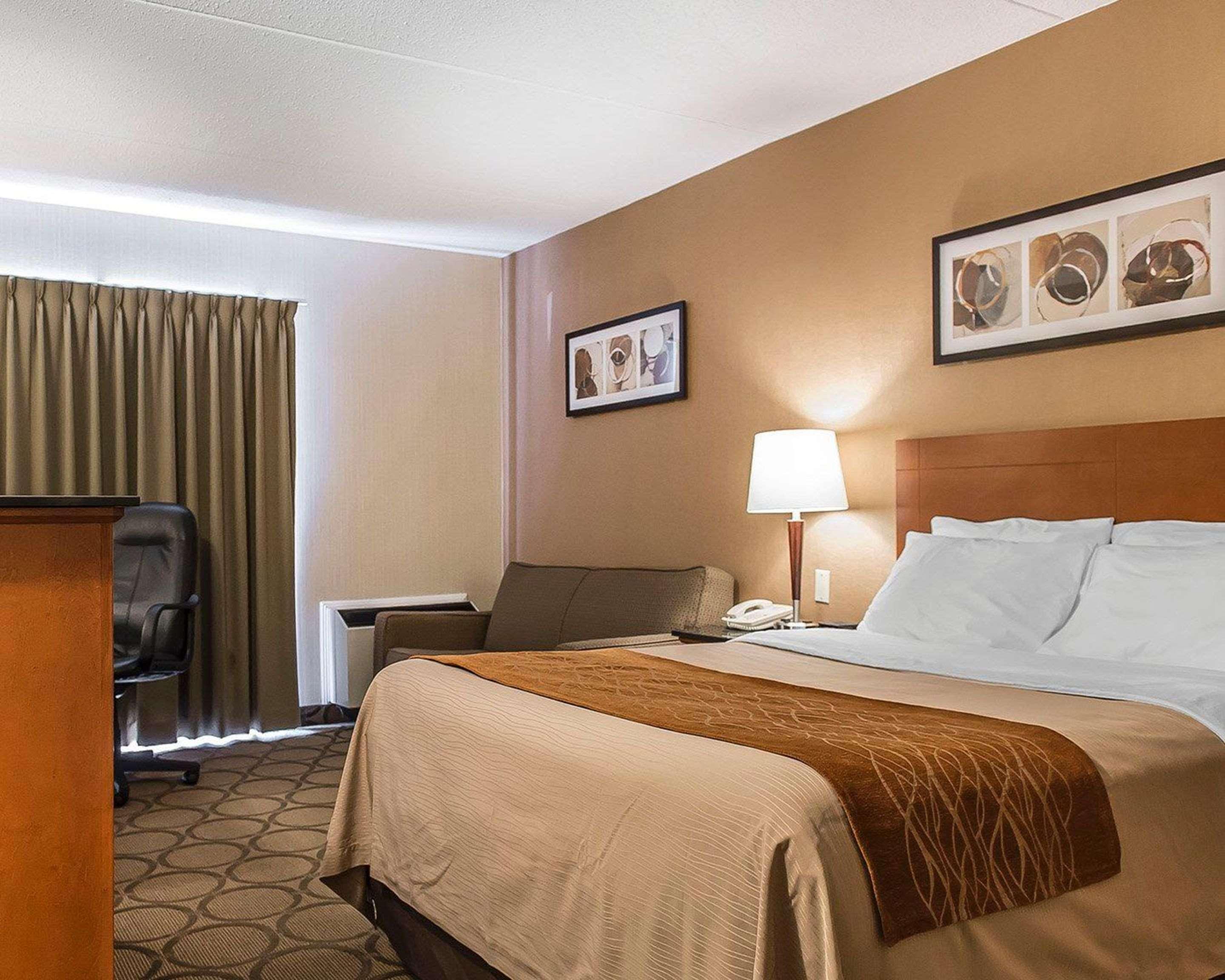 Comfort Inn Hwy 401 Kingston Zewnętrze zdjęcie