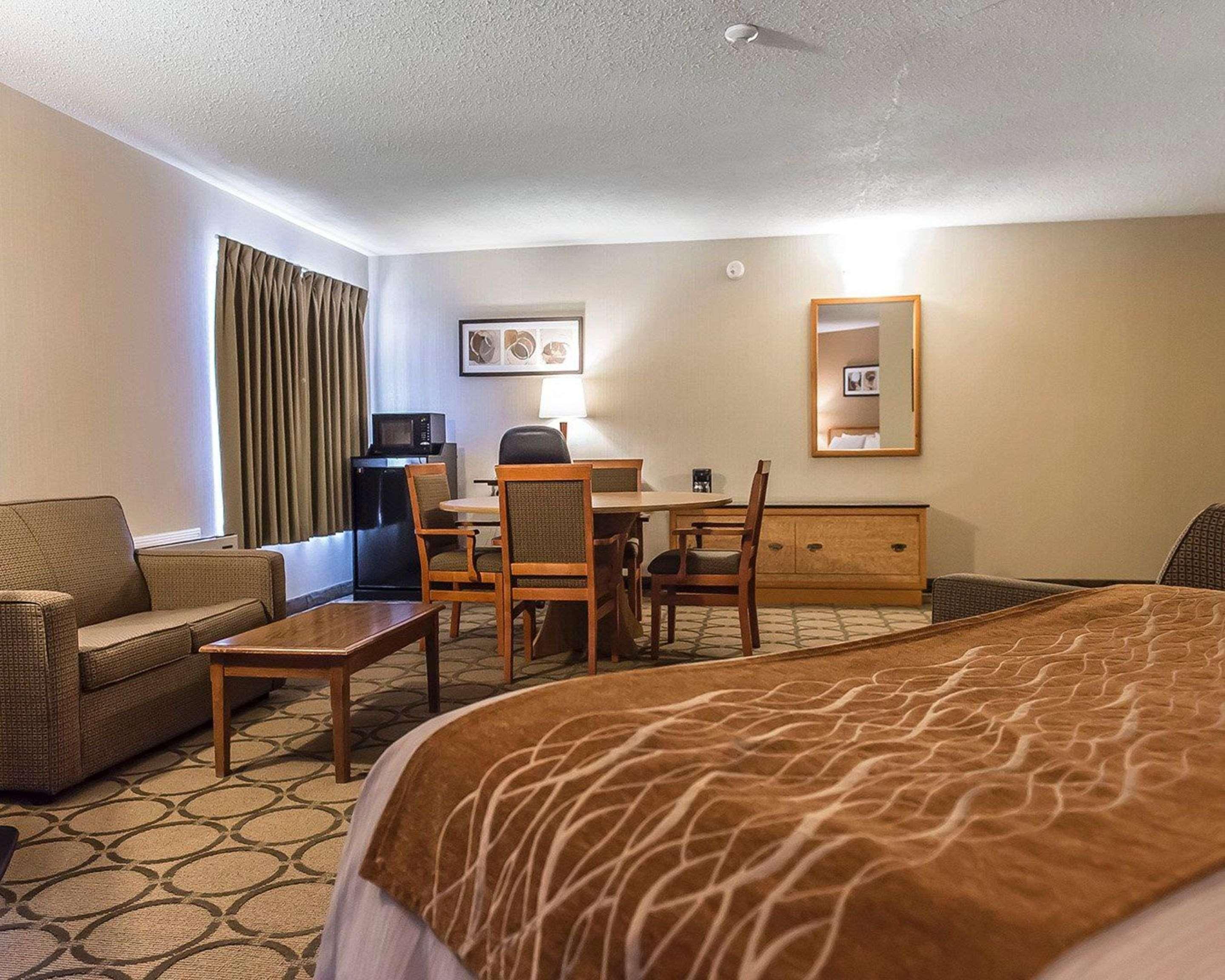 Comfort Inn Hwy 401 Kingston Zewnętrze zdjęcie