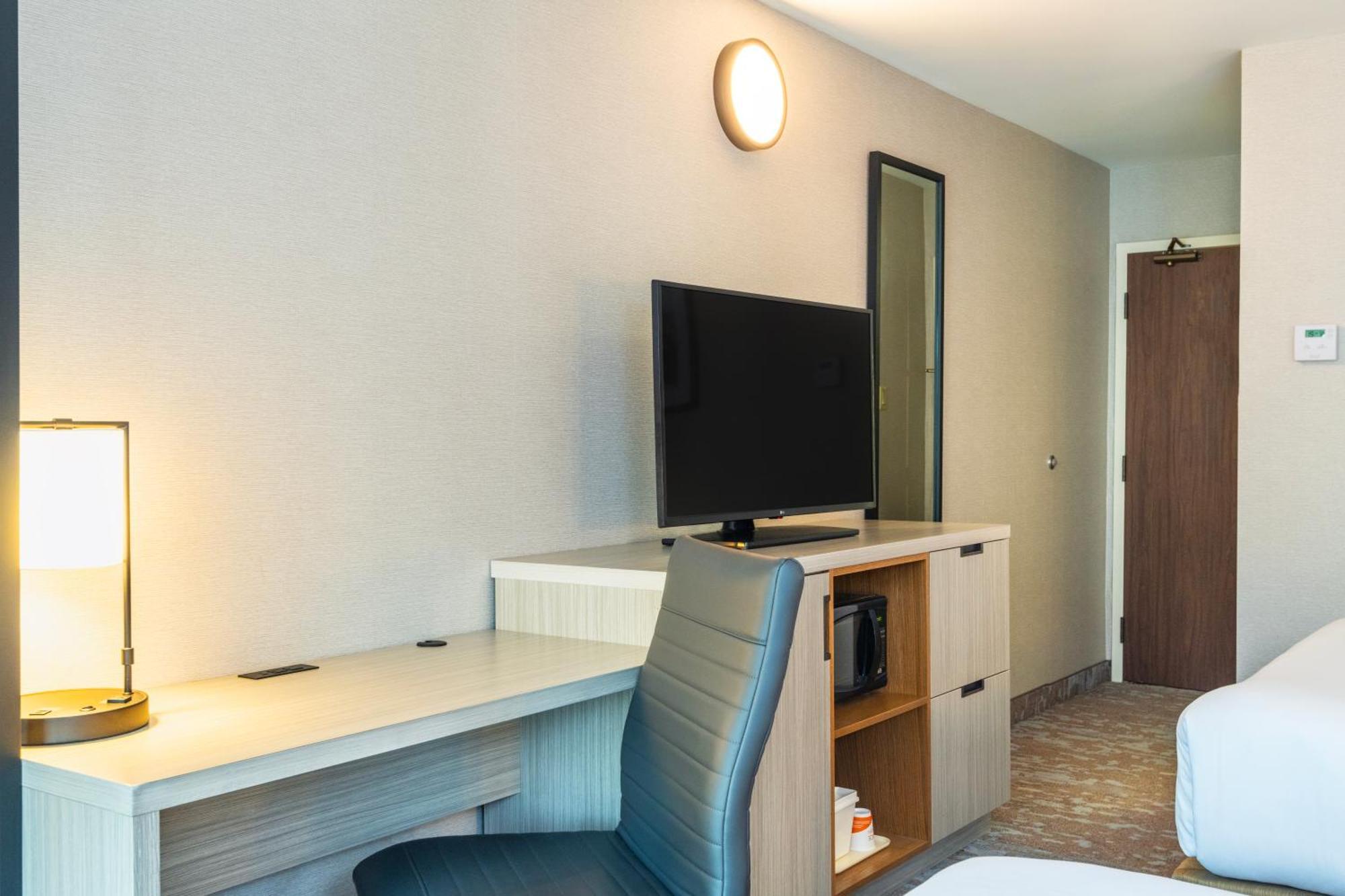 Comfort Inn Hwy 401 Kingston Zewnętrze zdjęcie