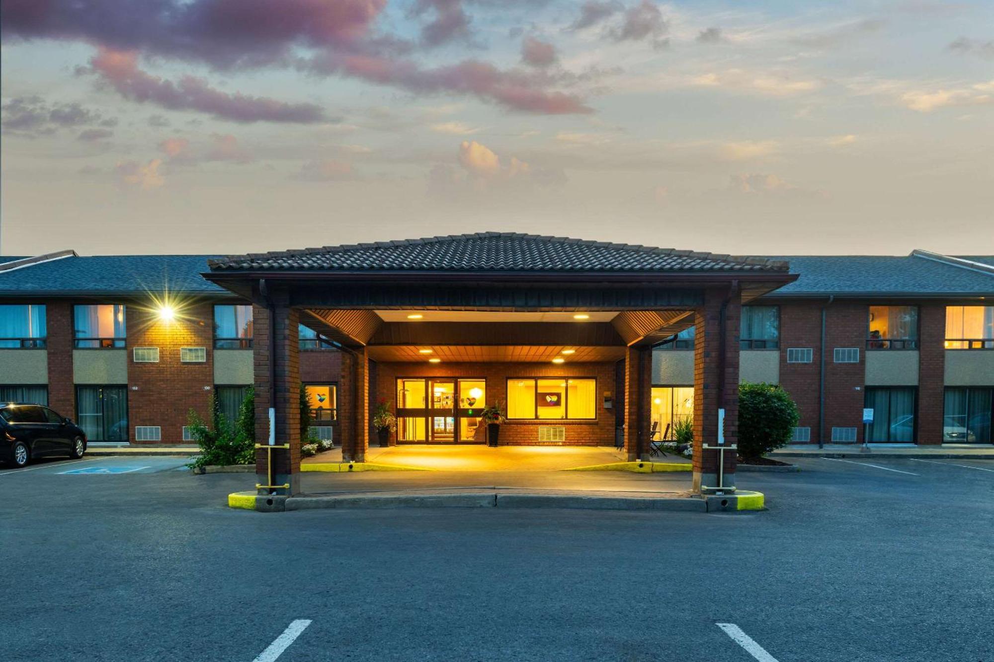 Comfort Inn Hwy 401 Kingston Zewnętrze zdjęcie