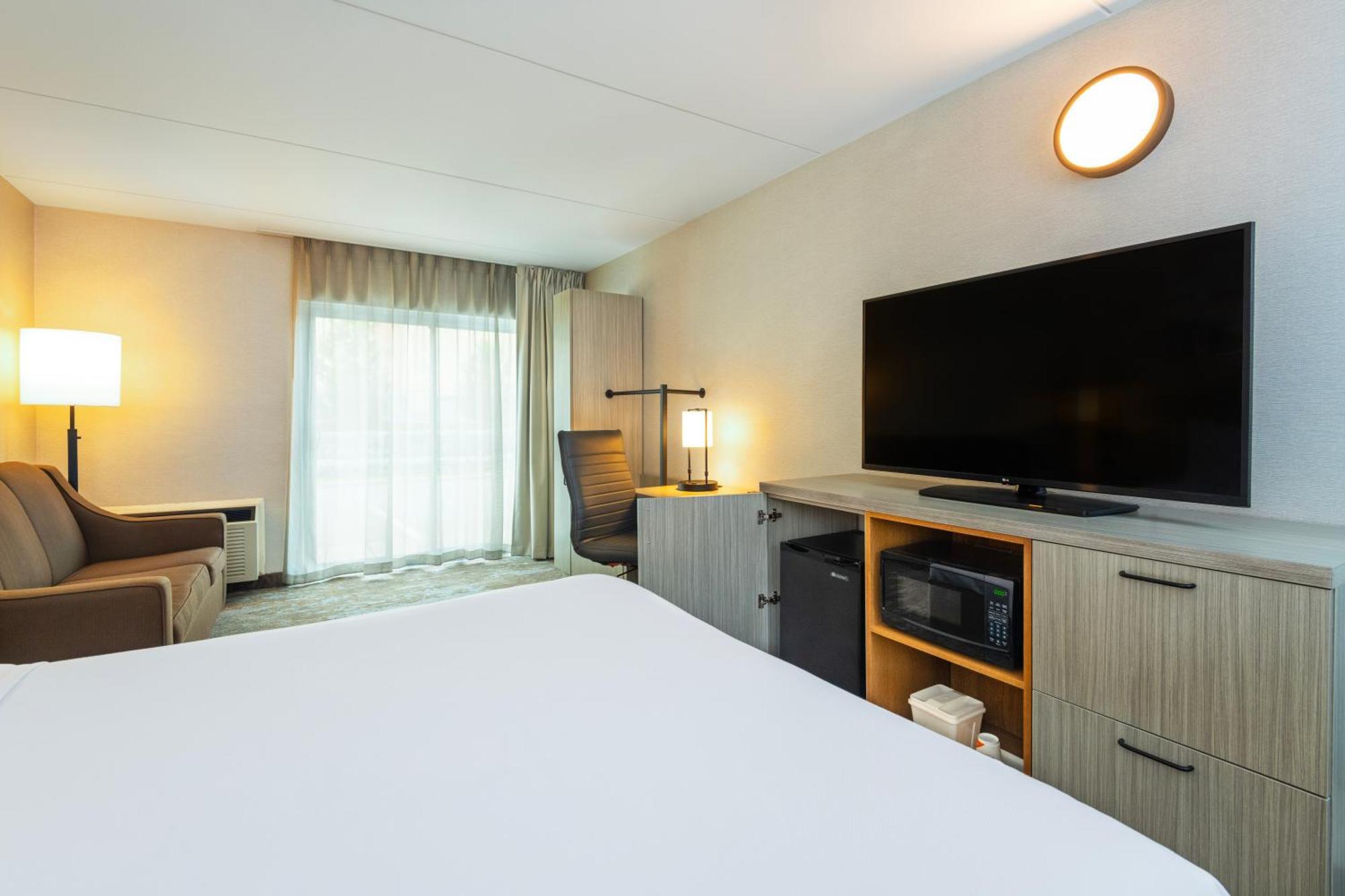 Comfort Inn Hwy 401 Kingston Zewnętrze zdjęcie