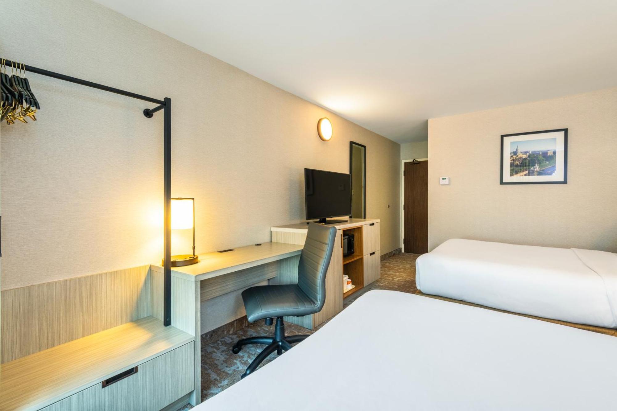 Comfort Inn Hwy 401 Kingston Zewnętrze zdjęcie