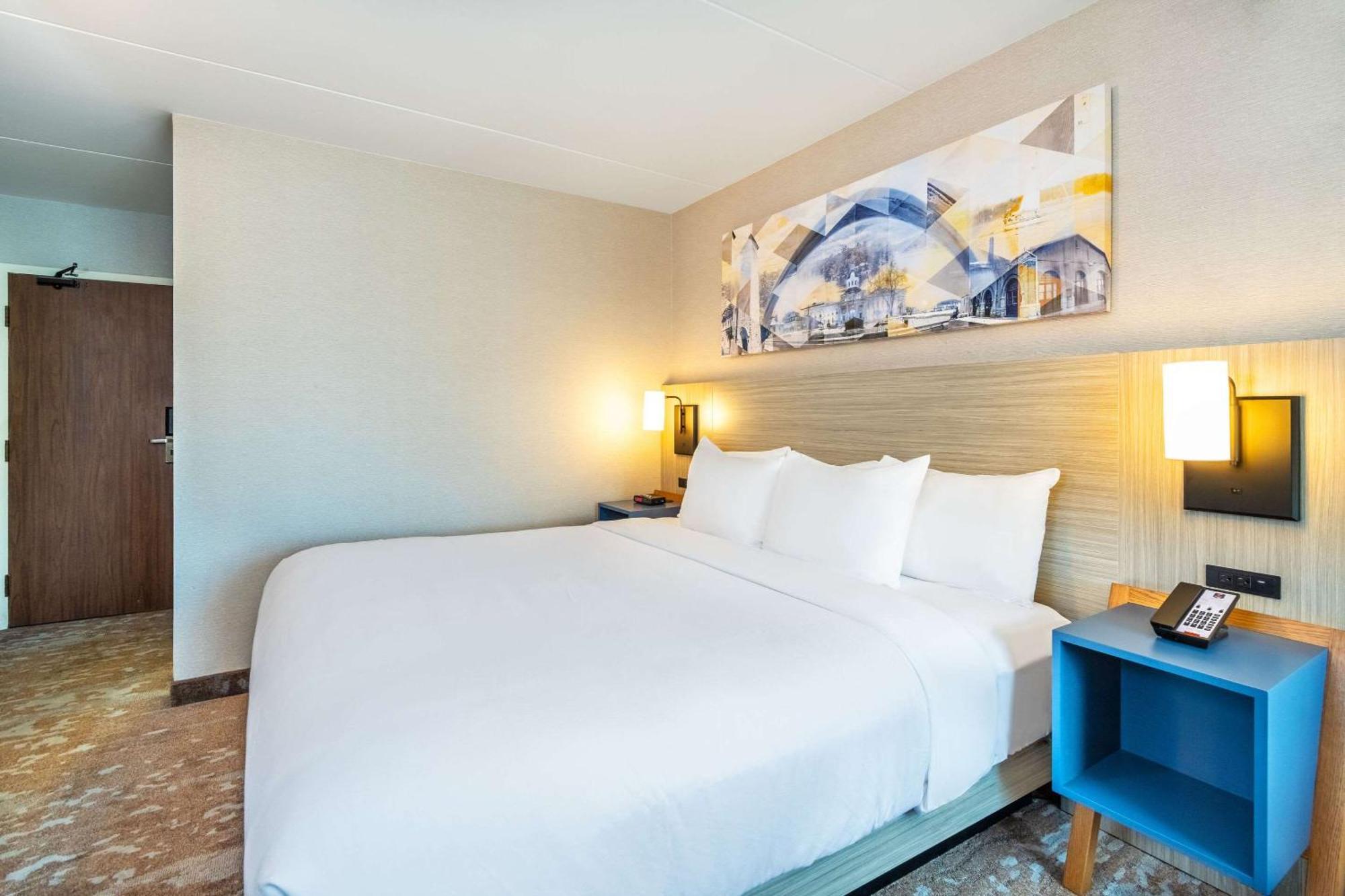 Comfort Inn Hwy 401 Kingston Zewnętrze zdjęcie