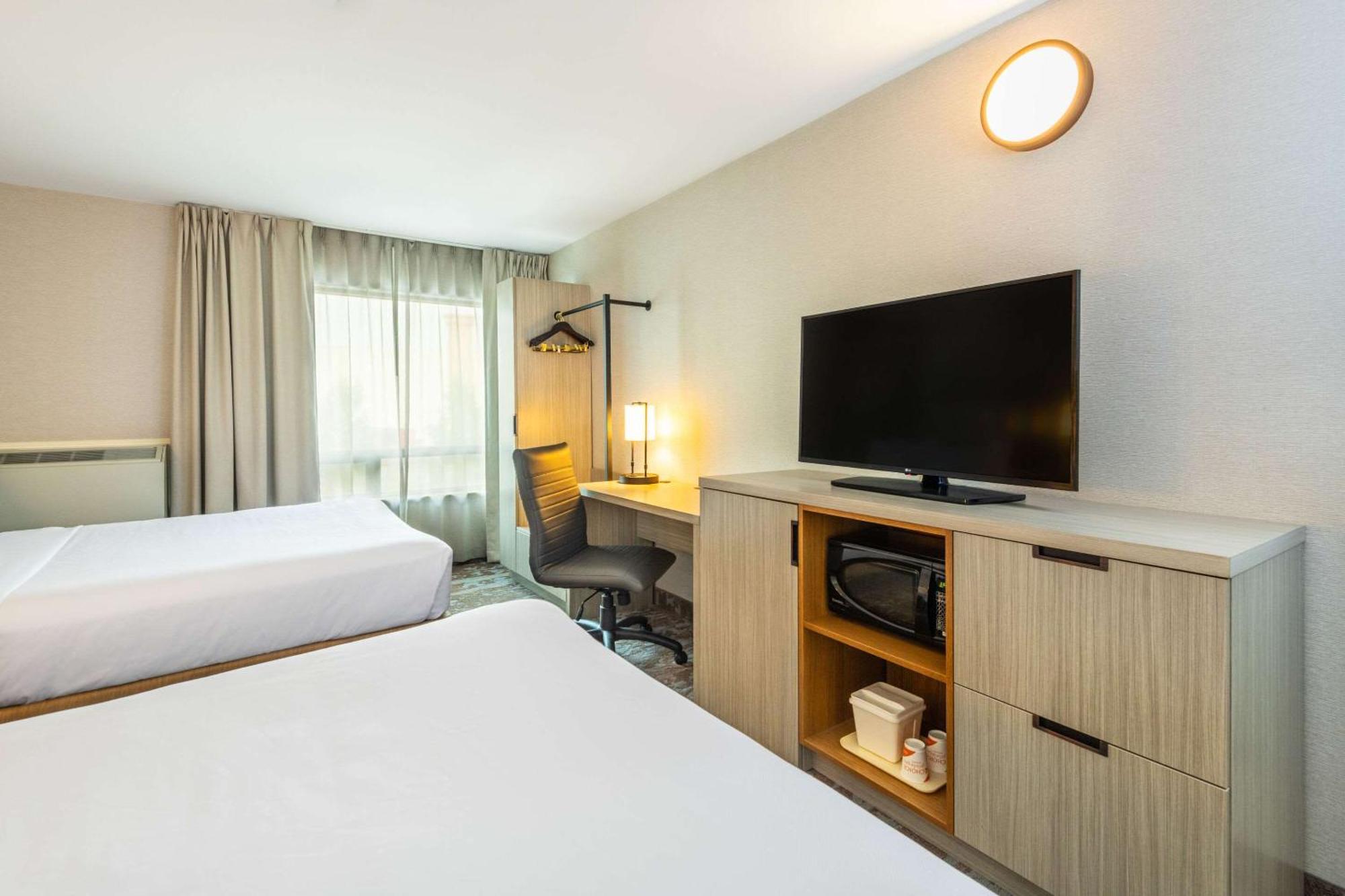 Comfort Inn Hwy 401 Kingston Zewnętrze zdjęcie