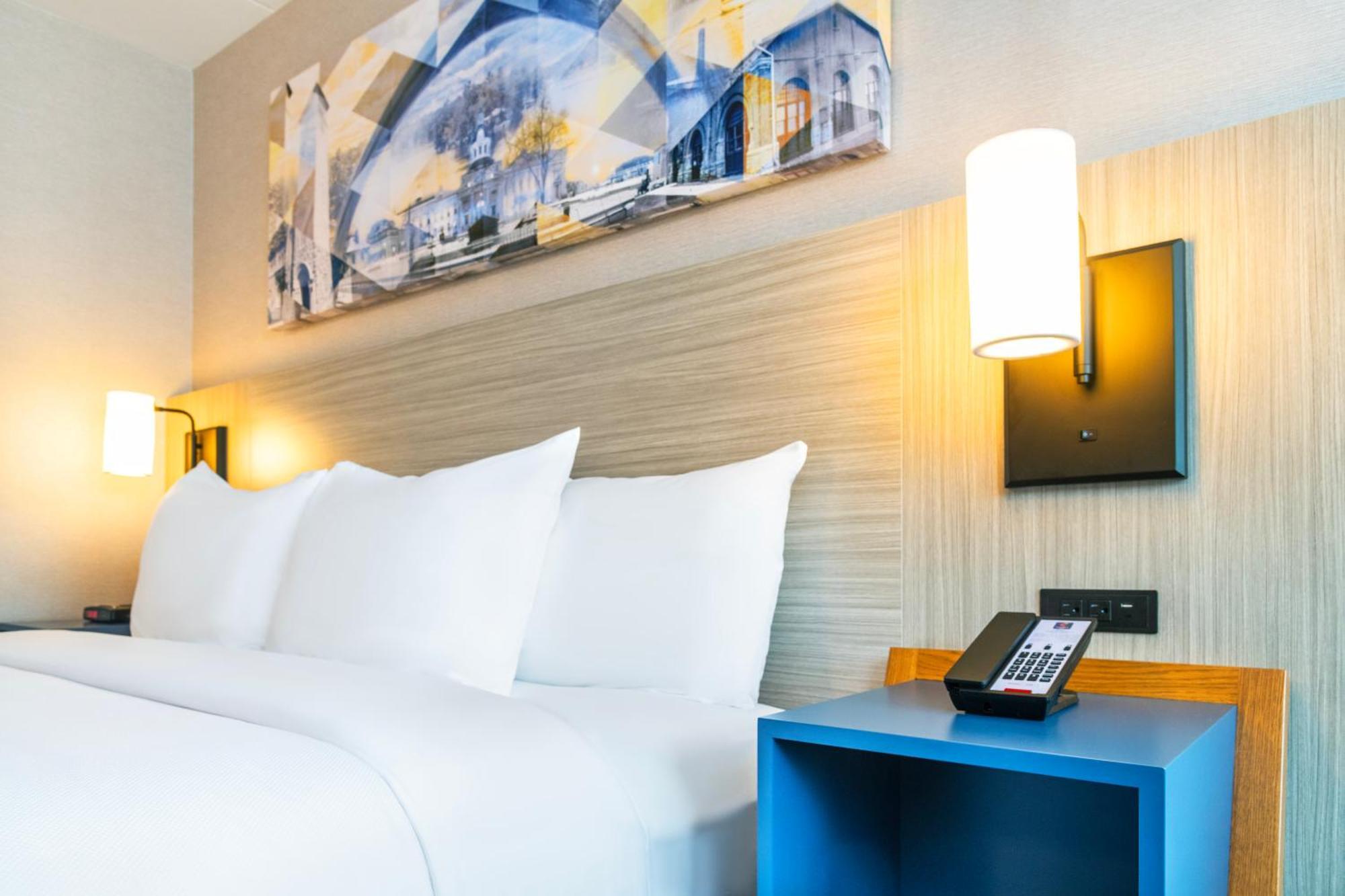 Comfort Inn Hwy 401 Kingston Zewnętrze zdjęcie